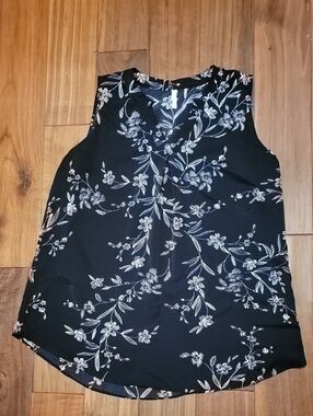 Sleeveless Black Floral Tank Top